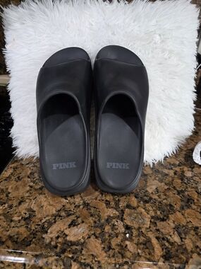 Victoria's Secret PINK Black Platform Slide Sandals